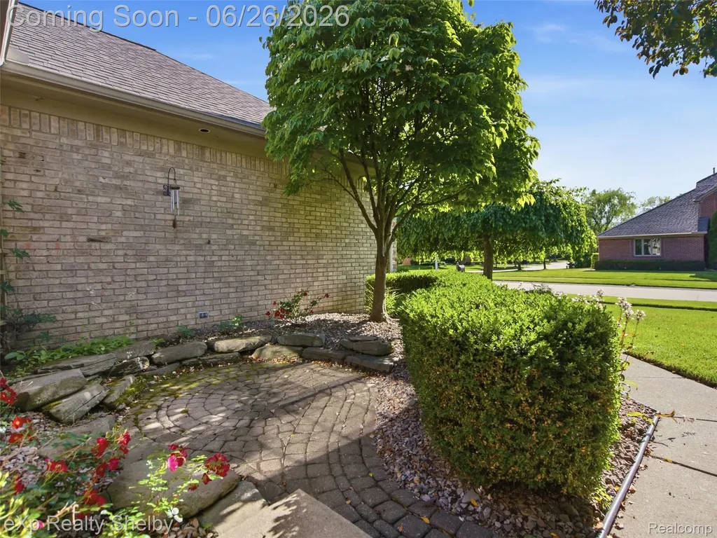 56432 Cromwell Court Shelby Charter Township MI 48316