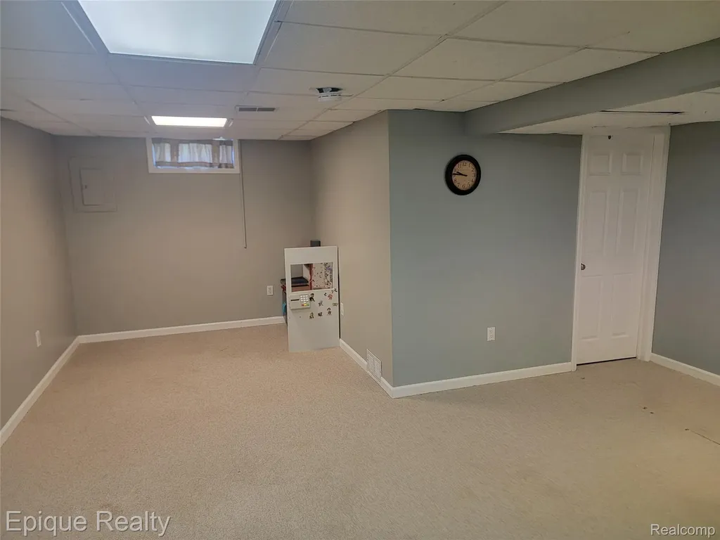 753 Applegate Drive Marysville City MI 48040