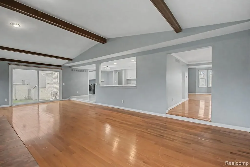 5394 Pond Bluff Drive West Bloomfield Charter Township MI 48323