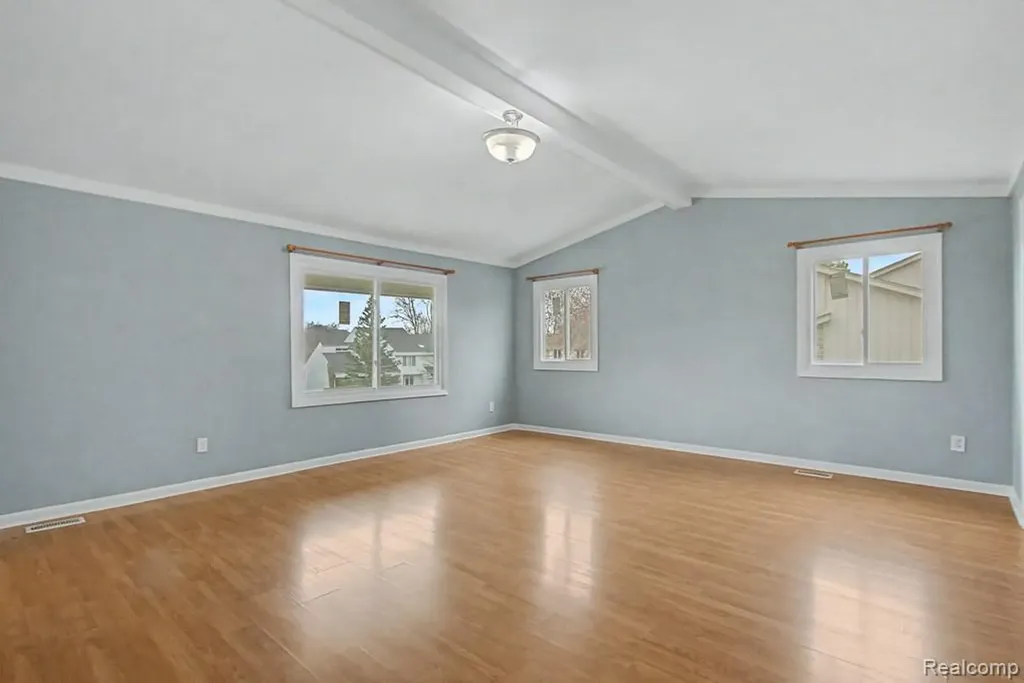 5394 Pond Bluff Drive West Bloomfield Charter Township MI 48323