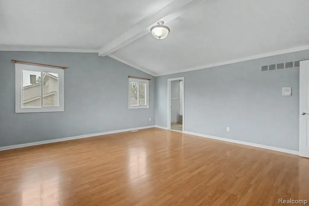 5394 Pond Bluff Drive West Bloomfield Charter Township MI 48323