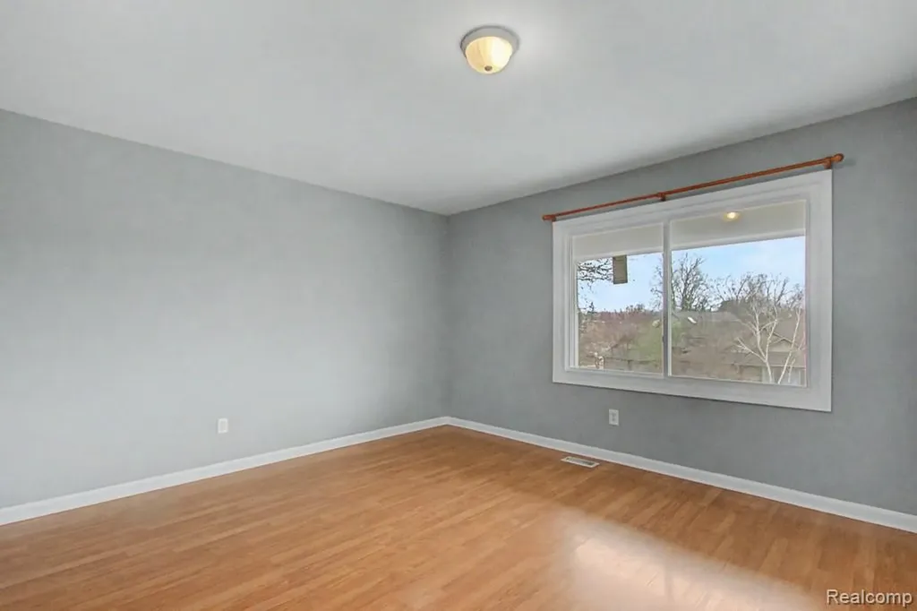 5394 Pond Bluff Drive West Bloomfield Charter Township MI 48323