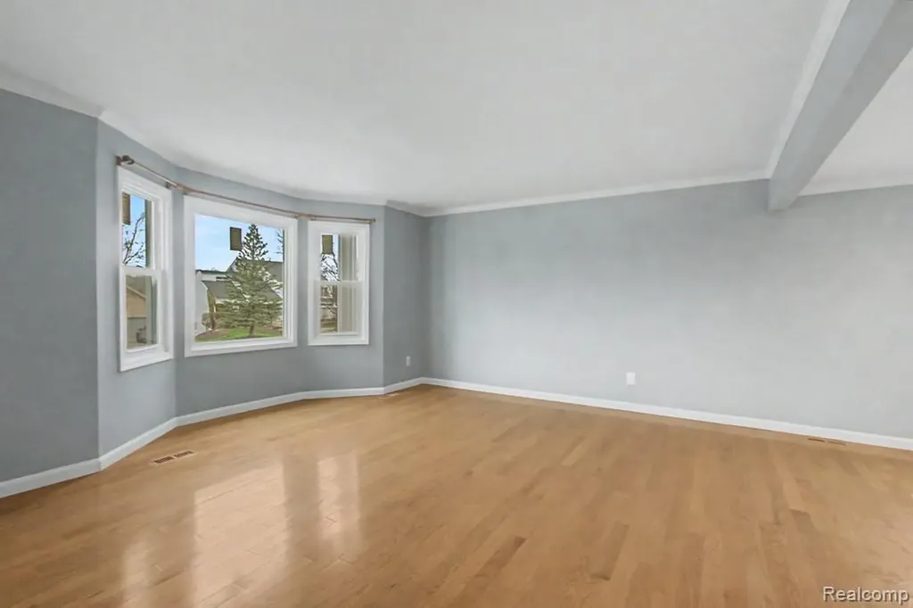 5394 Pond Bluff Drive West Bloomfield Charter Township MI 48323