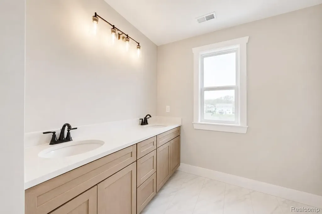 591 Round Rock Marion Township MI 48843