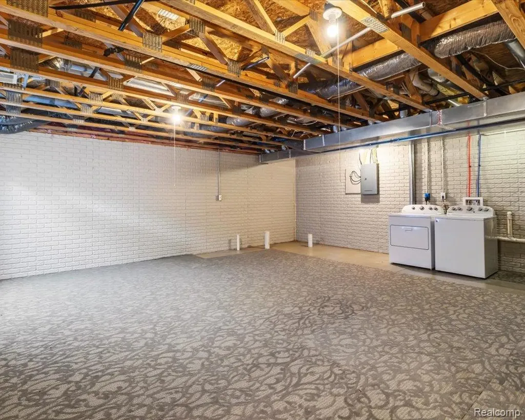 2203 Riversedge Drive Saline Township MI 48176