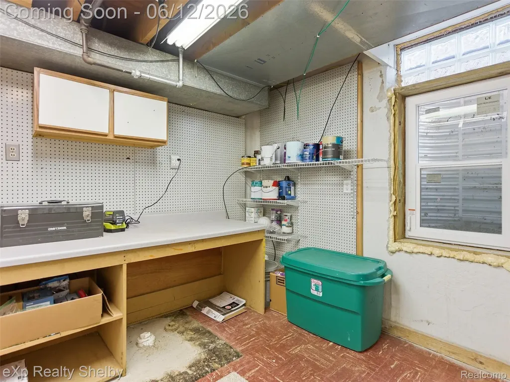 29451 Mark Avenue Madison Heights City MI 48071