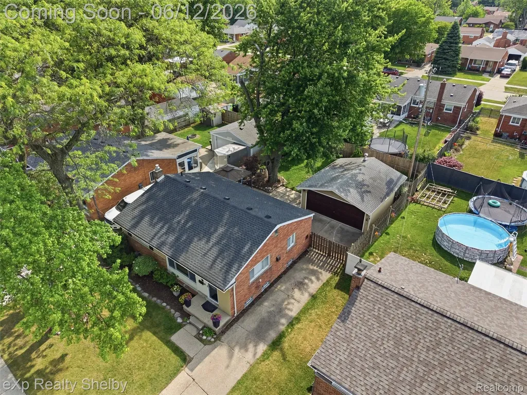 29451 Mark Avenue Madison Heights City MI 48071