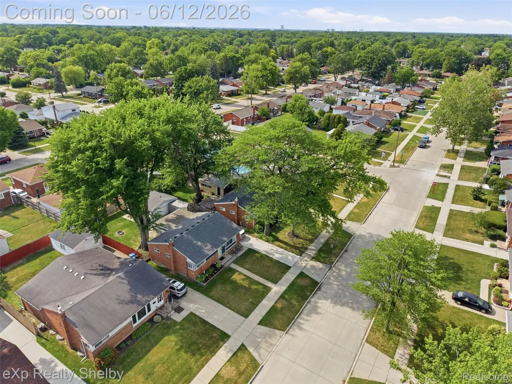 29451 Mark Avenue Madison Heights City MI 48071