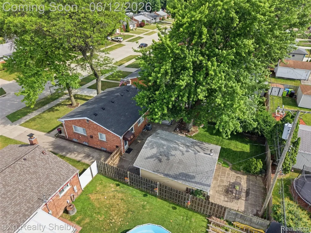 29451 Mark Avenue Madison Heights City MI 48071