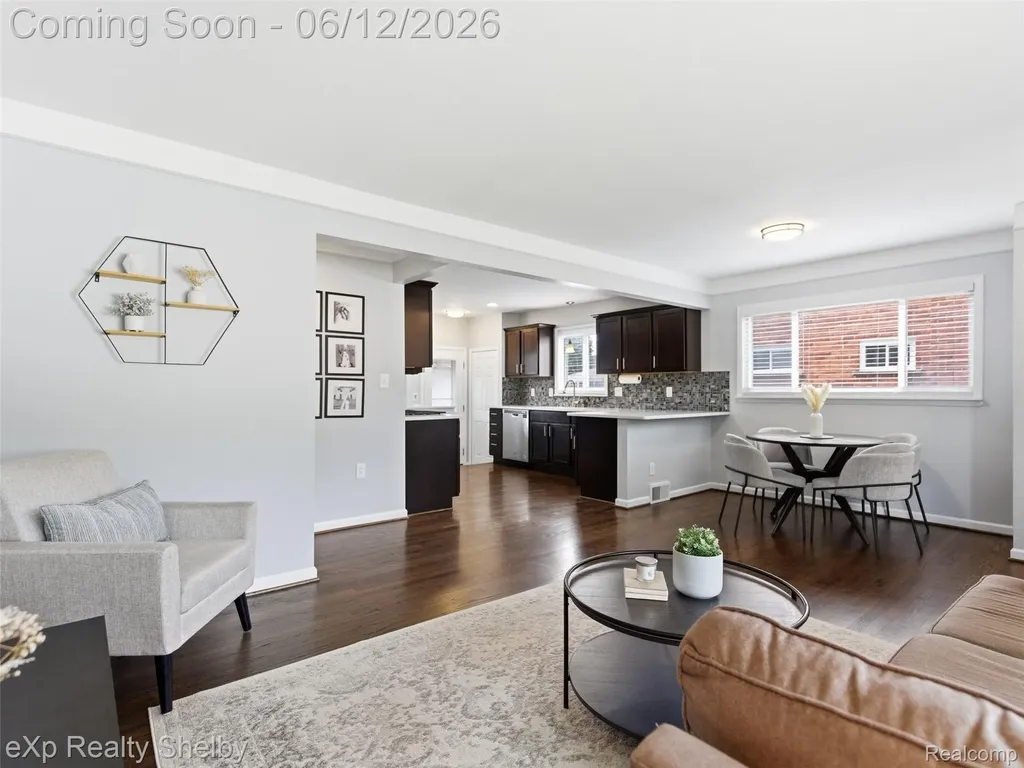 29451 Mark Avenue Madison Heights City MI 48071
