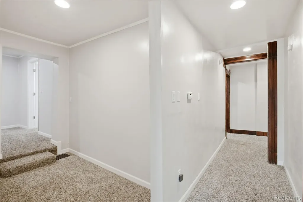 213 Maple Street Ypsilanti City MI 48198