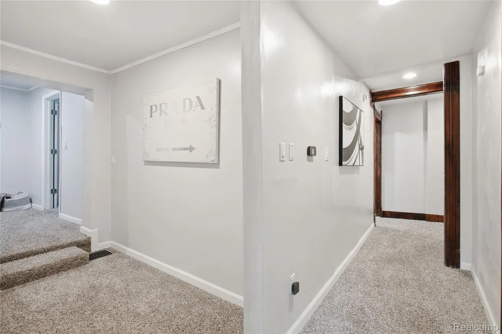 213 Maple Street Ypsilanti City MI 48198