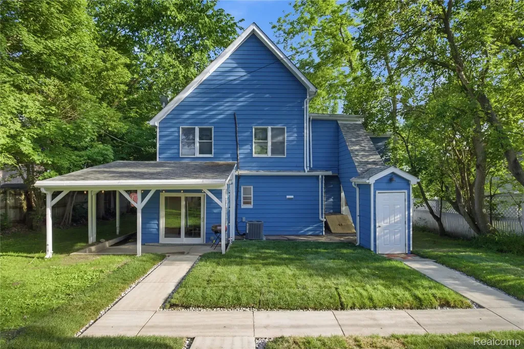 213 Maple Street Ypsilanti City MI 48198