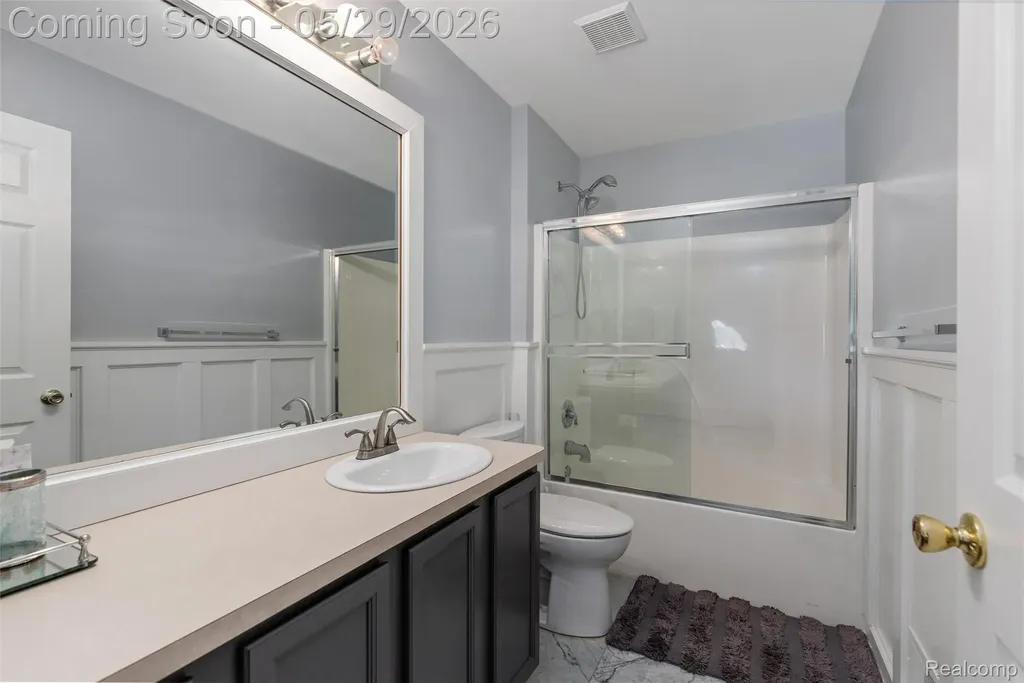 56312 Oasis Drive Macomb Township MI 48042