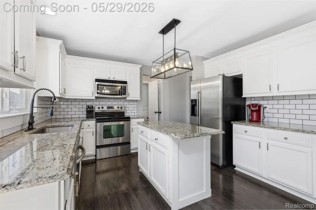 56312 Oasis Drive Macomb Township MI 48042