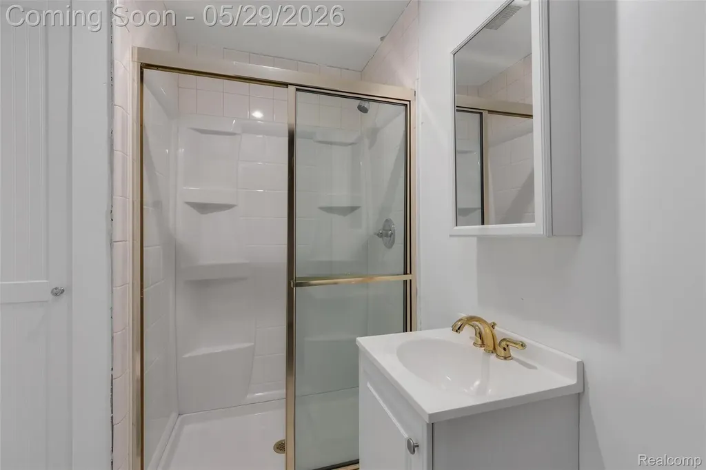 56312 Oasis Drive Macomb Township MI 48042