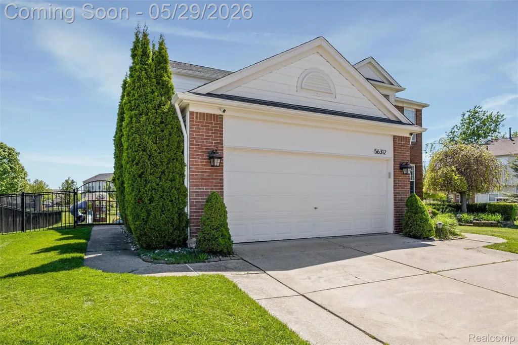 56312 Oasis Drive Macomb Township MI 48042