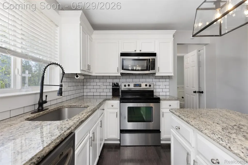 56312 Oasis Drive Macomb Township MI 48042