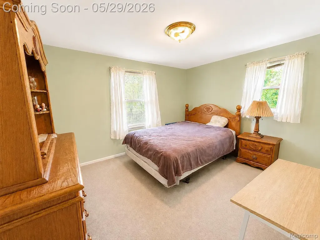 1147 Jay Street Waterford Charter Township MI 48327