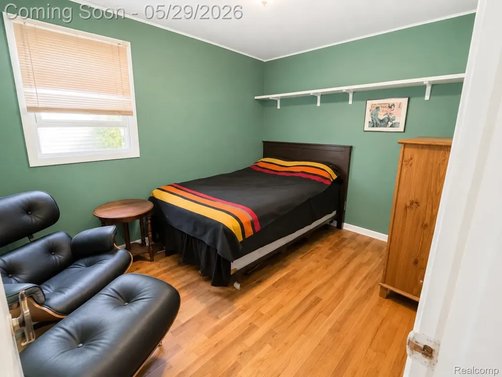 1147 Jay Street Waterford Charter Township MI 48327
