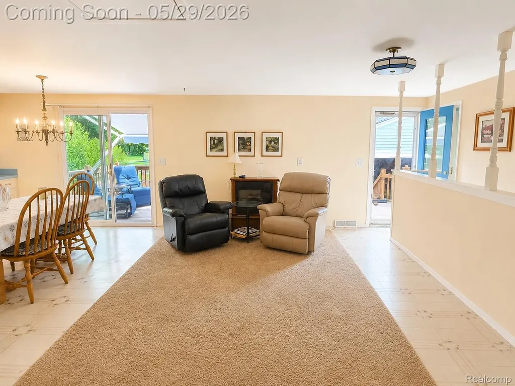 1147 Jay Street Waterford Charter Township MI 48327