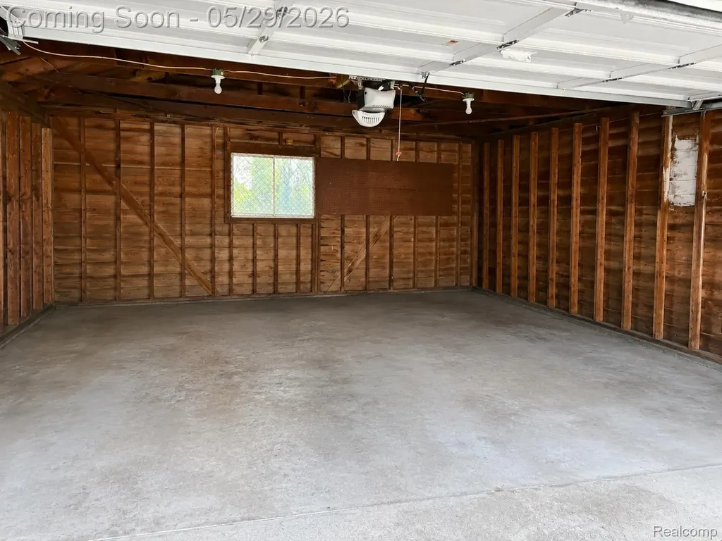 1147 Jay Street Waterford Charter Township MI 48327