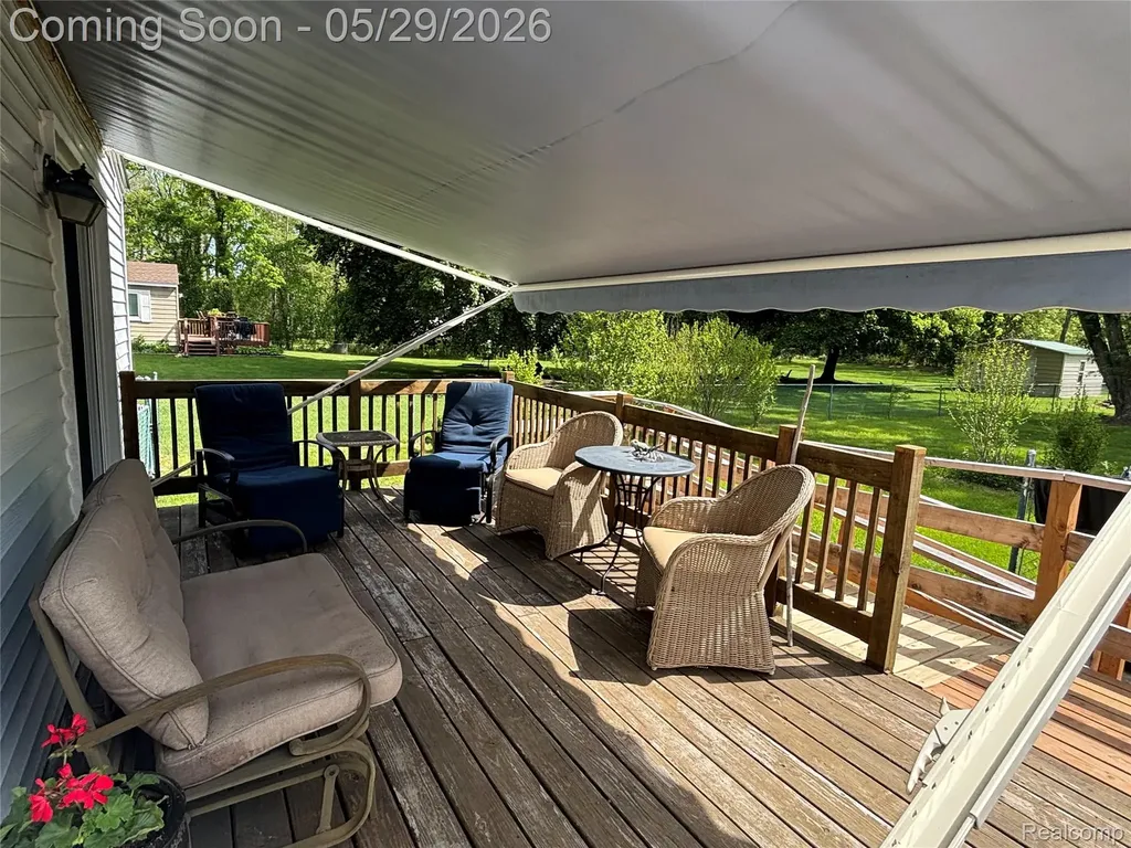 1147 Jay Street Waterford Charter Township MI 48327