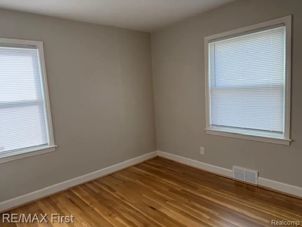 22921 Gaukler Street St. Clair Shores City MI 48080