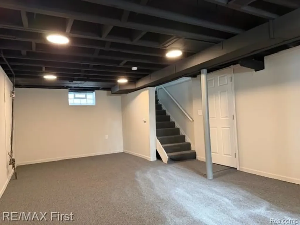 22921 Gaukler Street St. Clair Shores City MI 48080