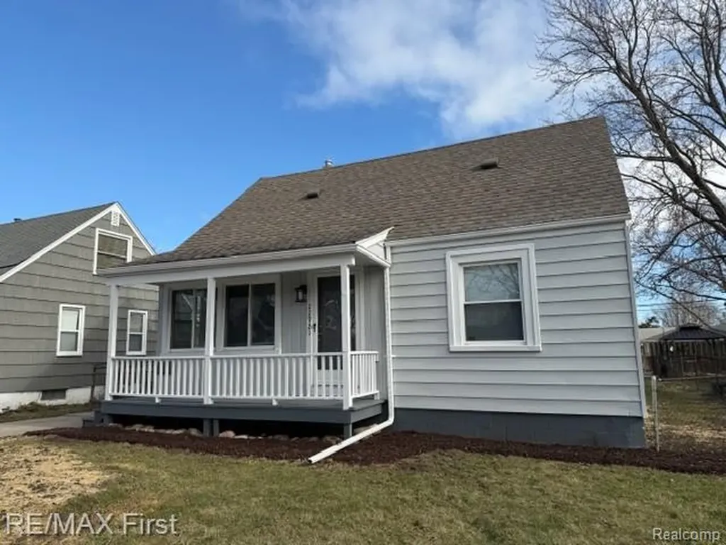 22921 Gaukler Street St. Clair Shores City MI 48080