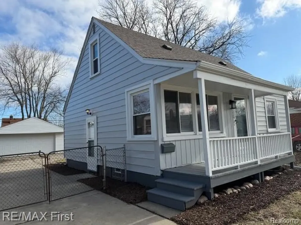 22921 Gaukler Street St. Clair Shores City MI 48080