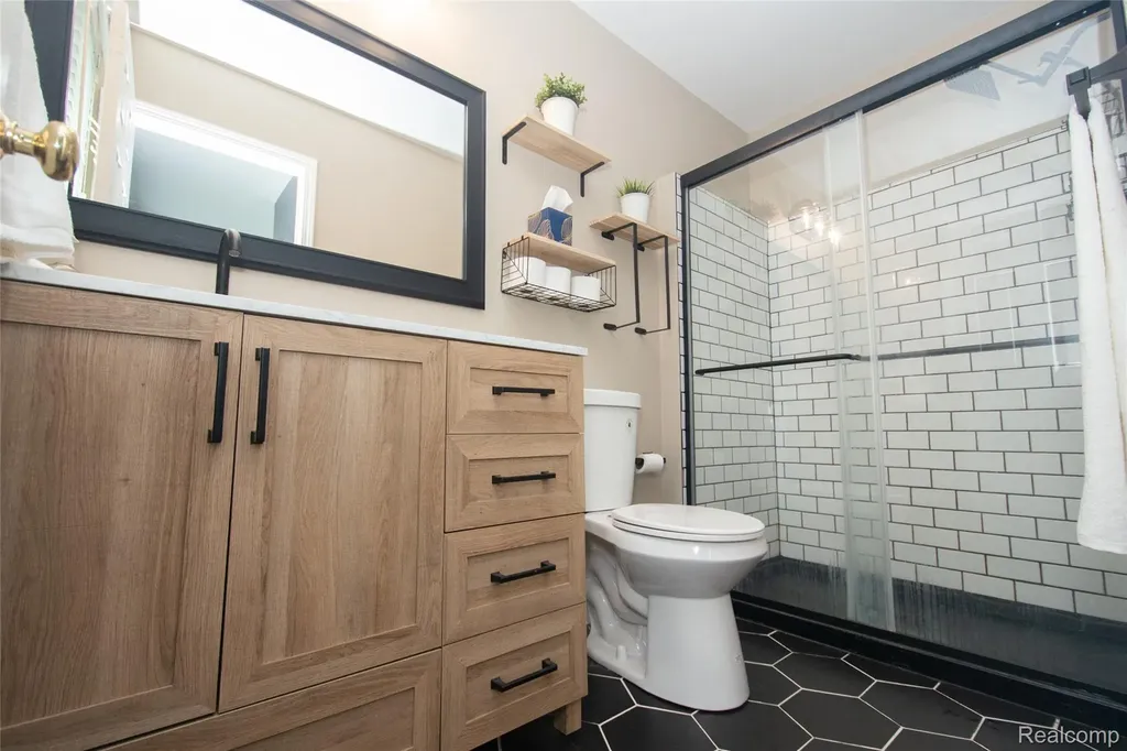 29931 Rosslyn Avenue Garden City City MI 48135