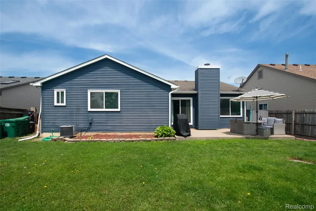 29931 Rosslyn Avenue Garden City City MI 48135