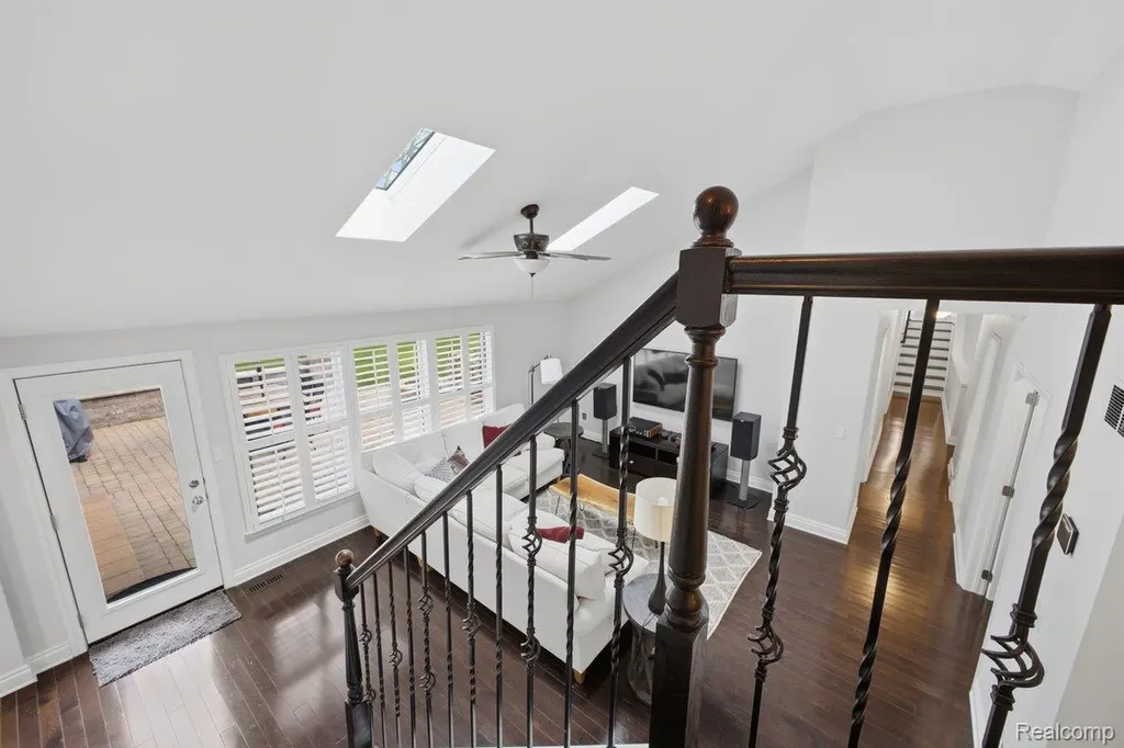 26296 Franklin Court Franklin Village MI 48025