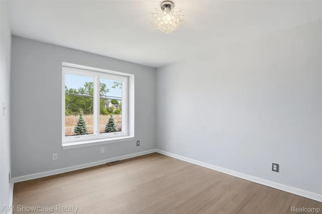 3345 E Commerce Road Commerce Charter Township MI 48382