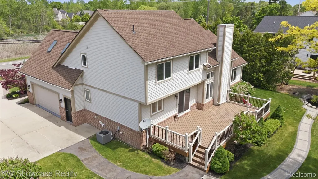 3345 E Commerce Road Commerce Charter Township MI 48382