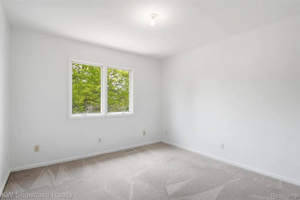 3345 E Commerce Road Commerce Charter Township MI 48382