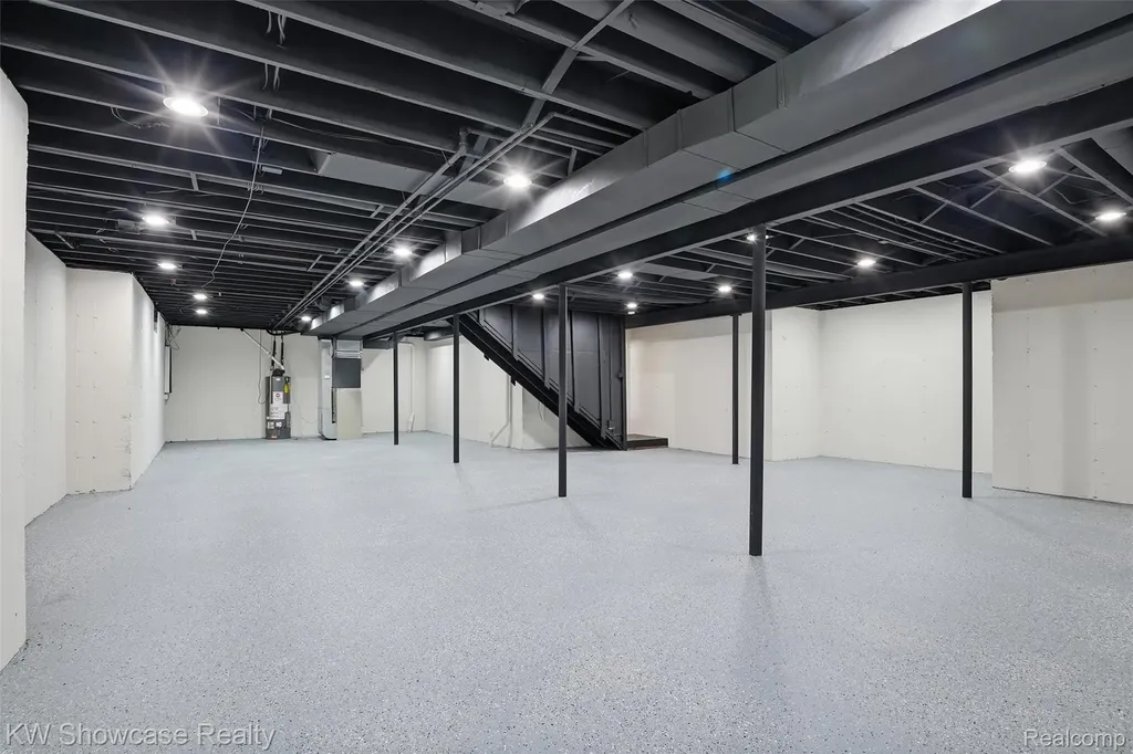3345 E Commerce Road Commerce Charter Township MI 48382