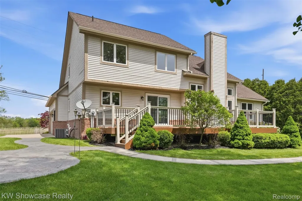 3345 E Commerce Road Commerce Charter Township MI 48382