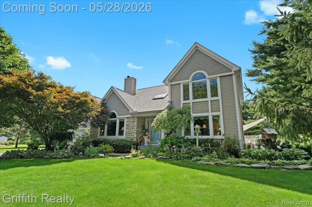 10940 Home Shore Drive Hamburg Township MI 48169