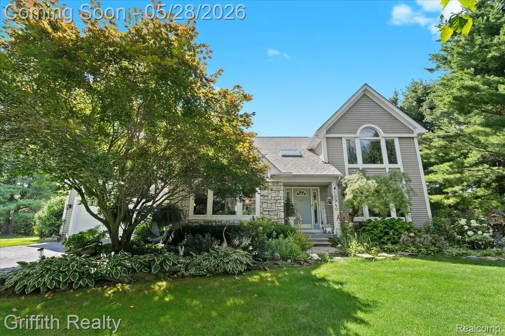 10940 Home Shore Drive Hamburg Township MI 48169
