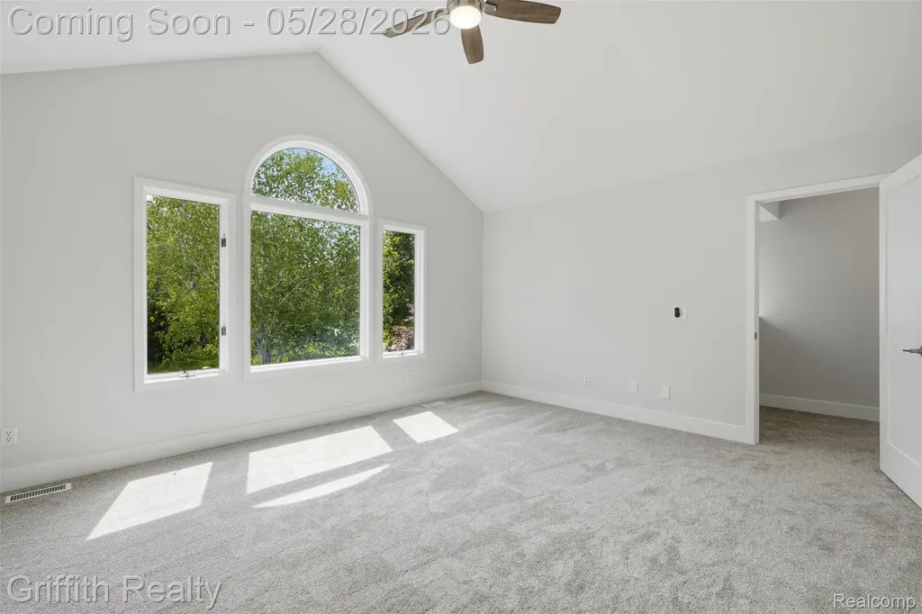 10940 Home Shore Drive Hamburg Township MI 48169