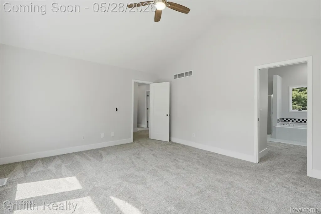 10940 Home Shore Drive Hamburg Township MI 48169