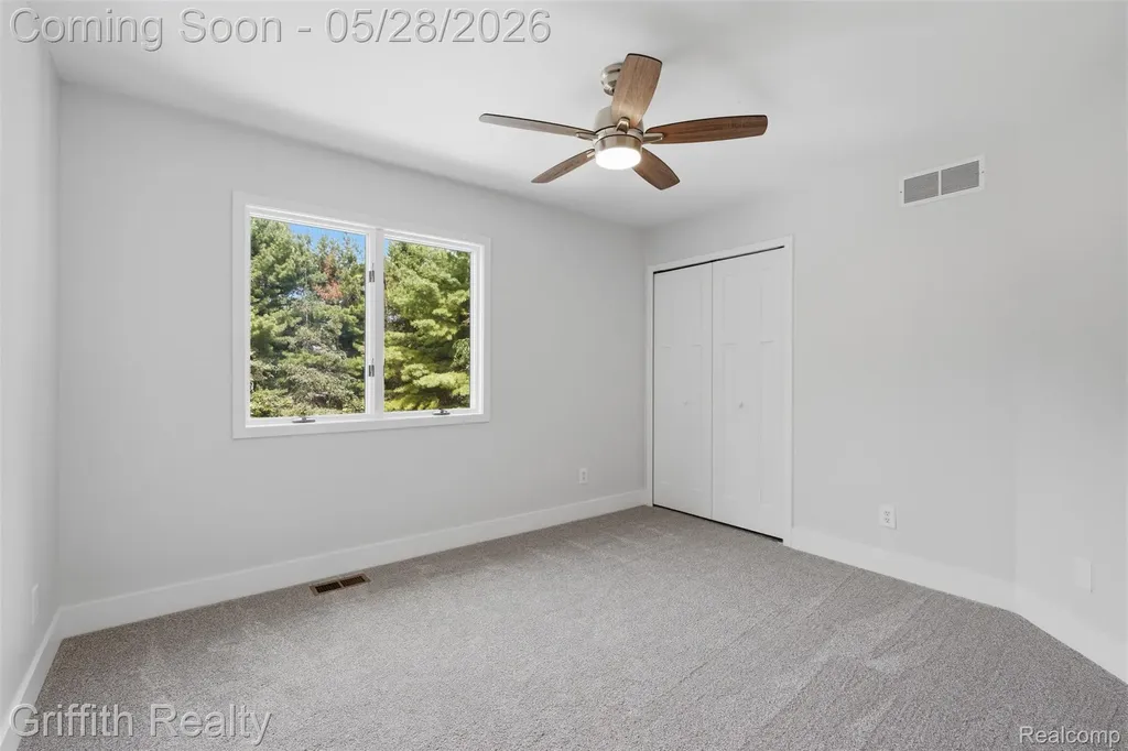 10940 Home Shore Drive Hamburg Township MI 48169