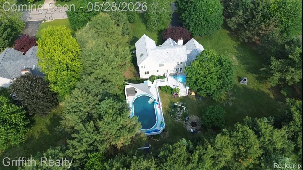 10940 Home Shore Drive Hamburg Township MI 48169