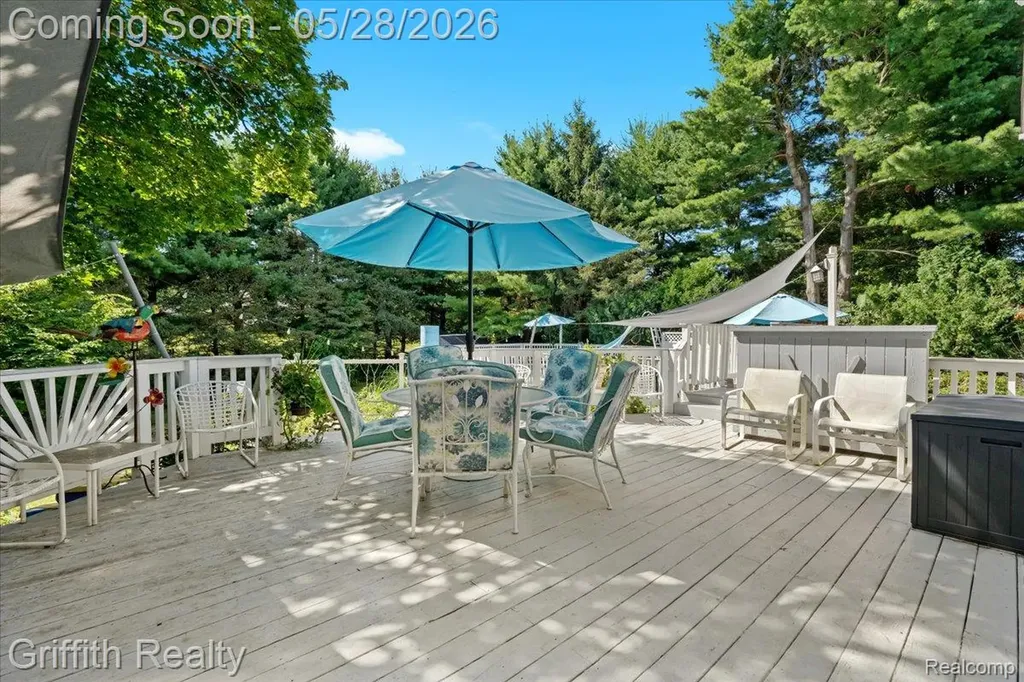 10940 Home Shore Drive Hamburg Township MI 48169