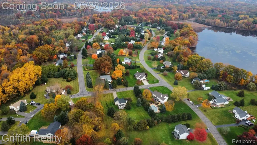 10940 Home Shore Drive Hamburg Township MI 48169