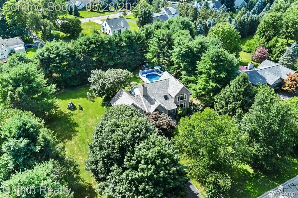 10940 Home Shore Drive Hamburg Township MI 48169