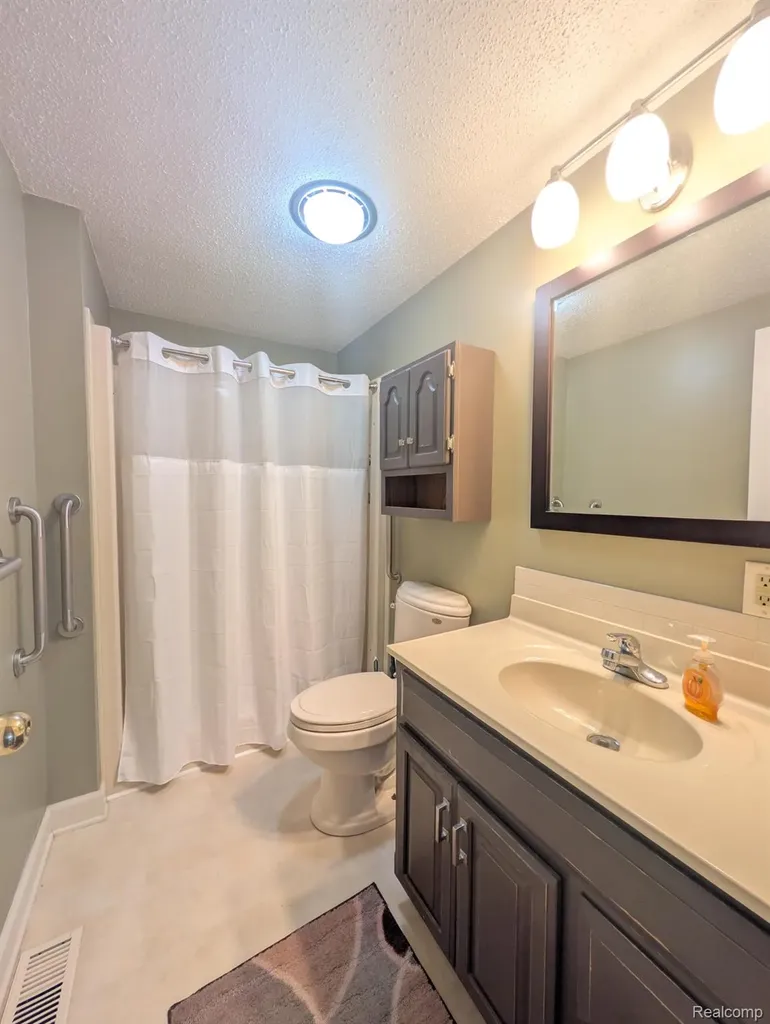 636 Park View Clio City MI 48420