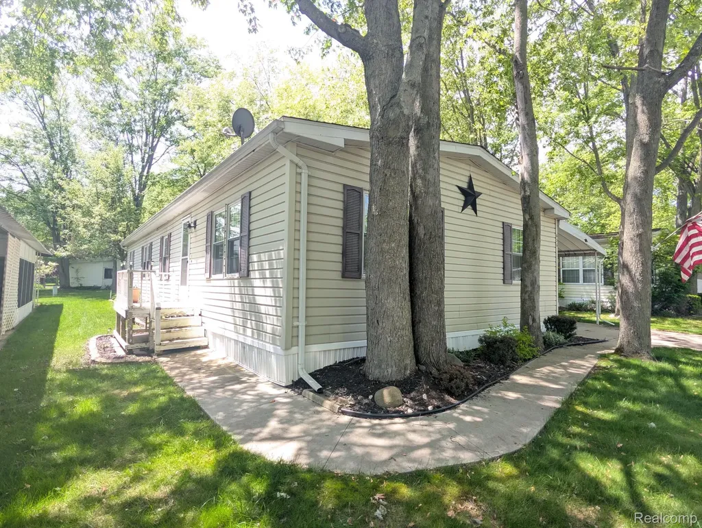 636 Park View Clio City MI 48420